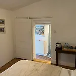 Hotel La Cour Carree