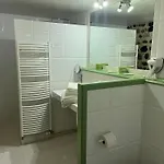 La Cour Carree 3* Perrier