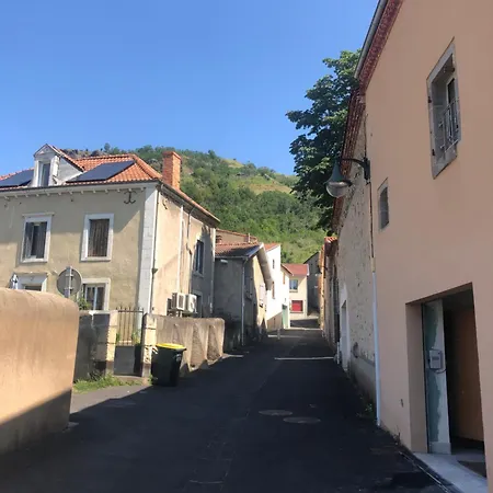 Otel La Cour Carree Perrier