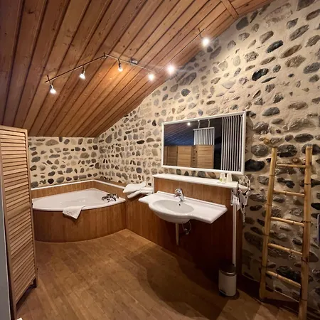 La Cour Carrée Perrier