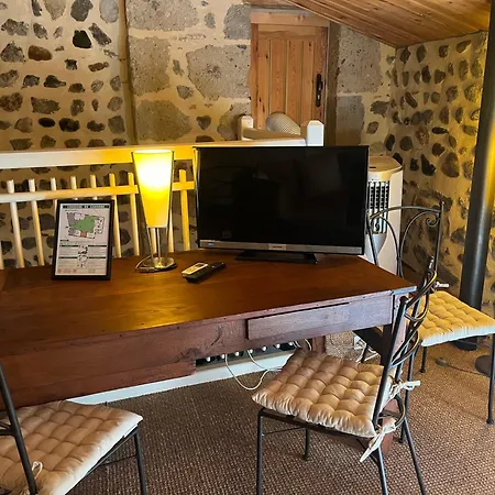 Hotel La Cour Carree Perrier