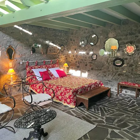 Hotel La Cour Carrée 3*