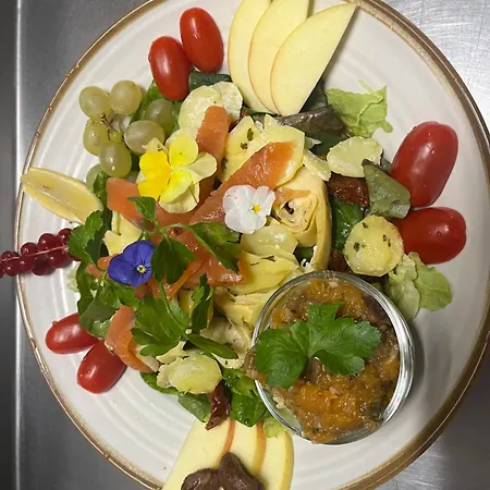 Hotel La Cour Carrée 3*